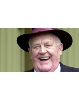 Fallece Joss Ackland 