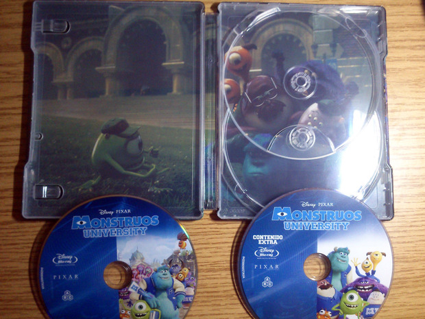 Interior Steelbook Monstruos University