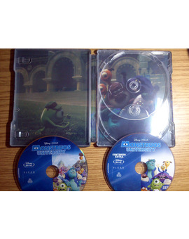 Interior Steelbook Monstruos University