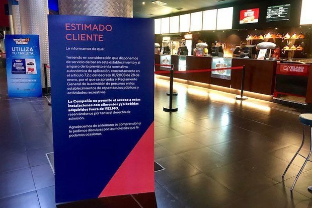 Parece que en los cines de Yelmo están empezando a prohibir la entrada a clientes que lleven comida/