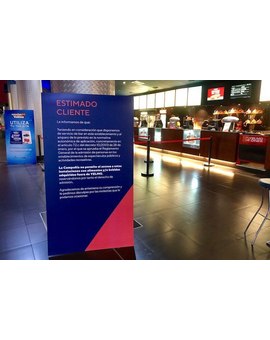 Parece que en los cines de Yelmo están empezando a prohibir la entrada a clientes que lleven comida/