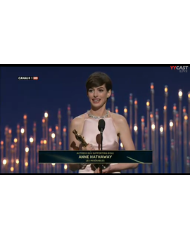Mejor actriz secundaria para  Anne Hathaway por Los miserables