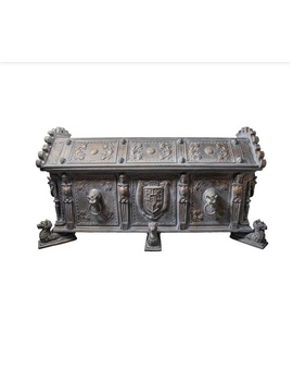 Sarcofago / cama de Nosferatu oficial por 20.000$.