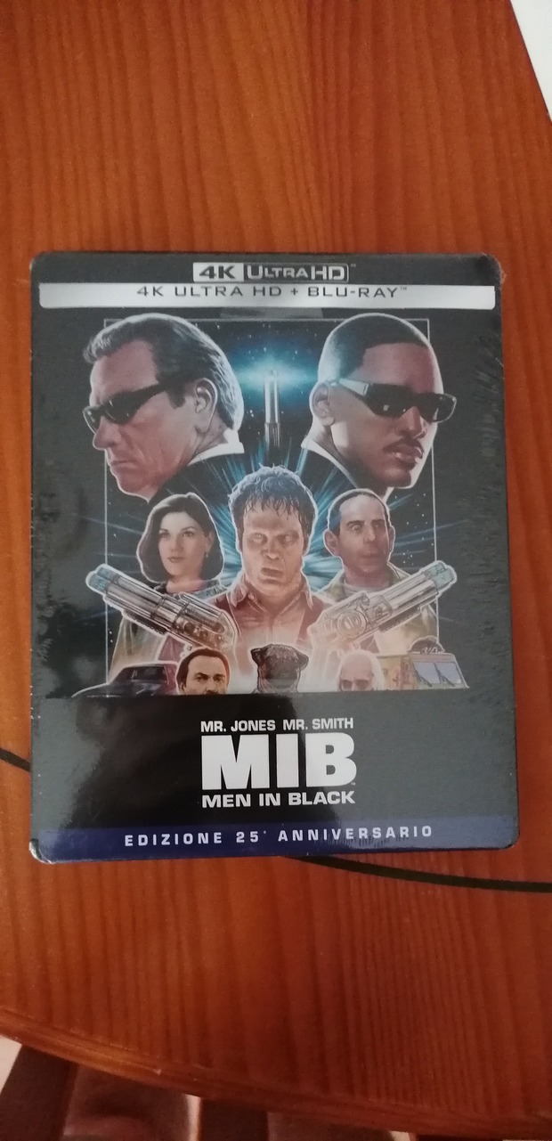 Compras de Julio con retraso (2): Men in Black (Steel 4K italiano con DV)