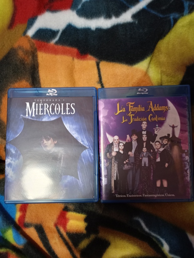 Miércoles T1 y La família Addams 2/ el setanta-nou Bcn 