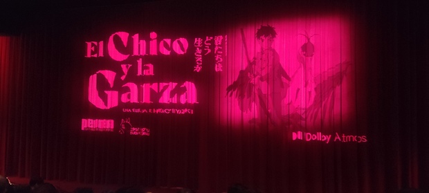 Sentado ya para ver El chico y la garza