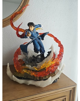 Figura de Roy Mustang de Fullmetal Alchemist de Oniri Creations
