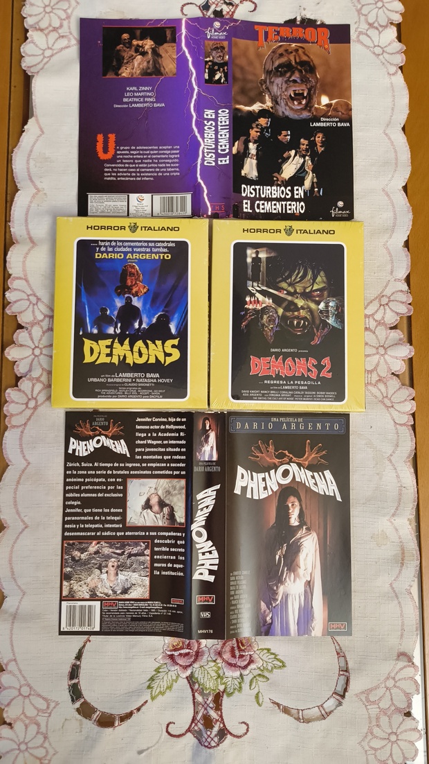 1 de Demons, 2 de Demons, 3 de...