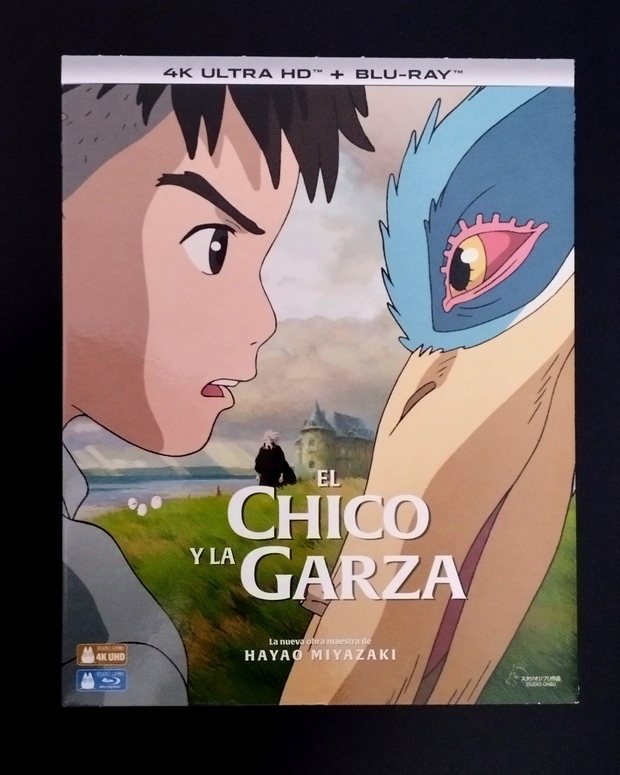 El chico y la garza a la hora de comer.XD