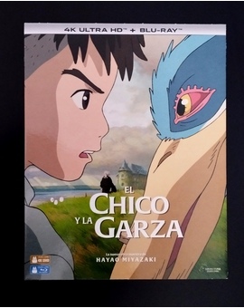 El chico y la garza a la hora de comer.XD