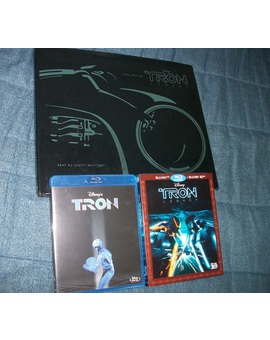 Saga Tron + book