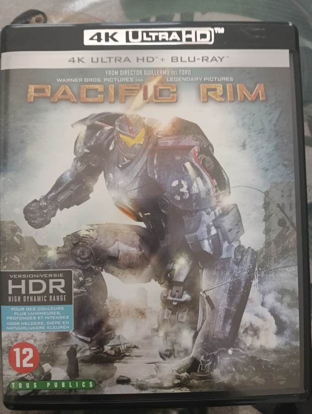 Pacific Rim [4K Ultra-HD + Blu-Ray + Digital Ultraviolet]