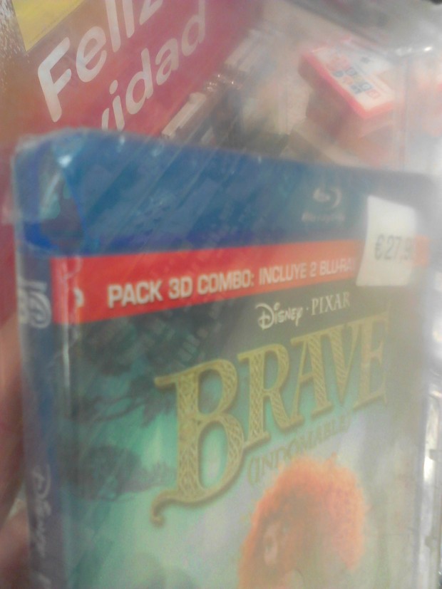 Brave ya disponible en C4 Estepona, y sorpresa! Todos los amarays de la edición 3D tenían el lateral roto como se ve en la imagen