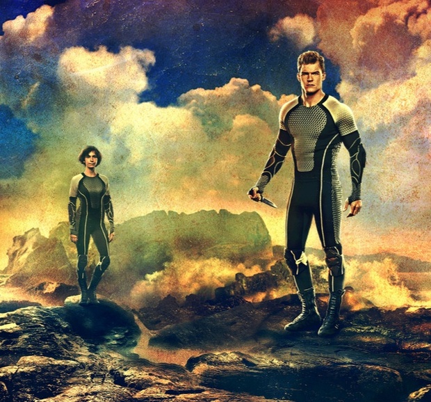 #VictorsRevealed - Wiress (Amanda Plummer) y Gloss (Alan Ritchson) se unen al banner de "Los Juegos del Hambre: En Llamas"