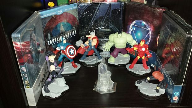 La Zona Avengers va cogiendo forma y empiezo a quedarme sin sitio.