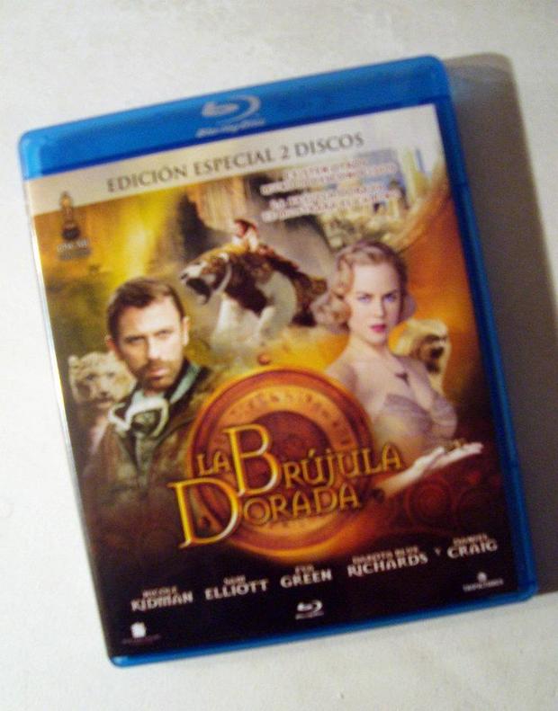 LA BRÚJULA DORADA (Bluray - Mediamark - 9'50 €)