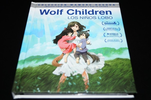 Wolf Children (Los Niños Lobo) - BDbook