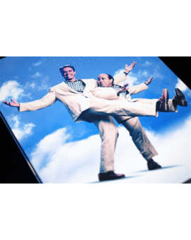 Los gemelos golpean dos veces - Steelcase dvd/bd