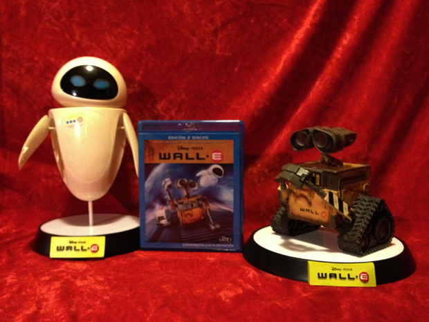 Wall-E & EVA