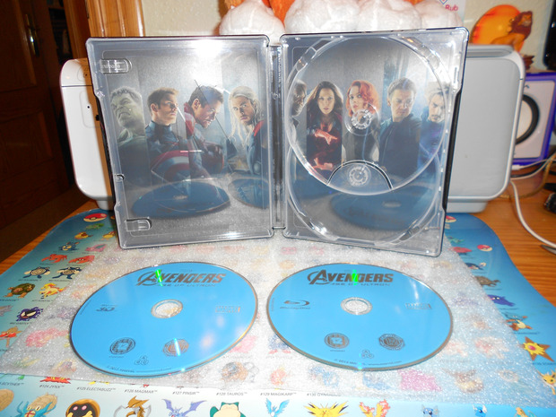 Vengadores steelbook, interior
