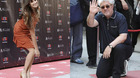 Penelope-y-pedro-merecida-estrella-en-el-paseo-de-la-fama-en-hollywood-c_s