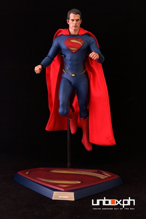 Man of steel Hot Toys. Alguien la tiene???