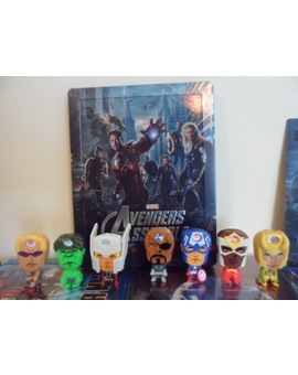 Avengers Steelbook Zavvi + Figuras Kinder.