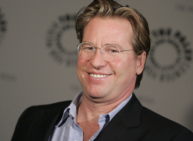 Val Kilmer, asustado acude al hospital. (parece que ha entrado en razón)