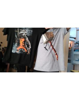 Camisetas Regaladas con retraso XD.