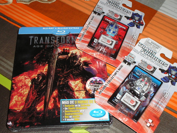 Steelbook precioso y con regalitos, jeje.