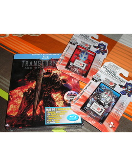 Steelbook precioso y con regalitos, jeje.