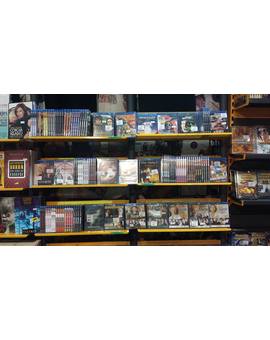 3x2 blu-ray en una selección de bluray en tienda física "EL Setanta-Nou".