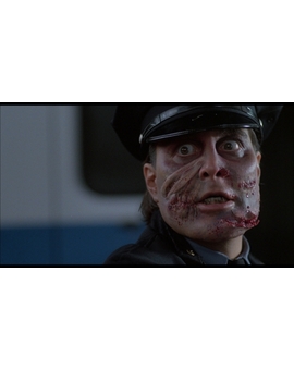 Precuela de Maniac Cop  http://www.abandomoviez.net/noticia.php?film=13269