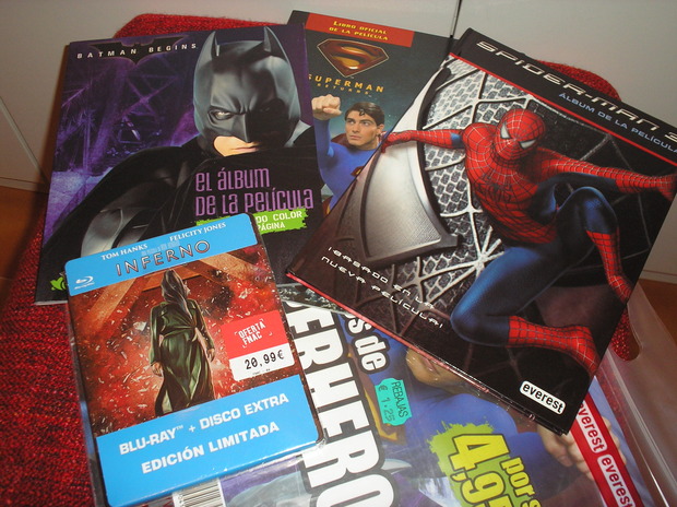 Tres libros por 1,25, mas un genial metal.