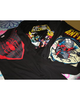 Regalos de santo, camisetas frikonas.