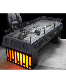 Mesa de "Han Solo en Carbonita"