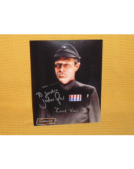 Autografo de Julian Glover 