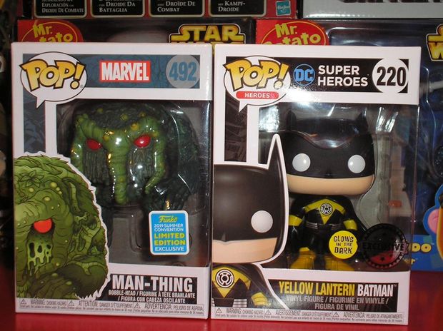 Mas Funko comprillas.