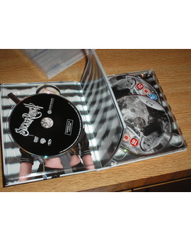 Premium (Frances) "Sucker Punch" foto 3