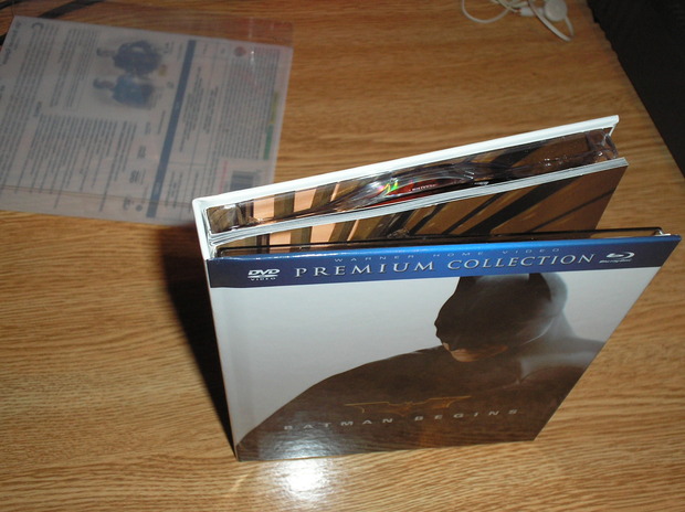 Premium (Frances) "Batman Begins" foto 2
