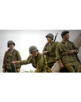 Spielberg y Hanks vuelven a la guerra Director y actor producirán otra miniserie bélica para la HBO