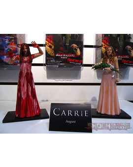 Figuras "Neca" para la nueva de "Carrie"