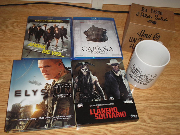 Compras de ECI y Fnac, con vales me salieron tiradas y taza regalo.