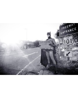 Batman V Superman: ¿Han robado el Batmovil ?