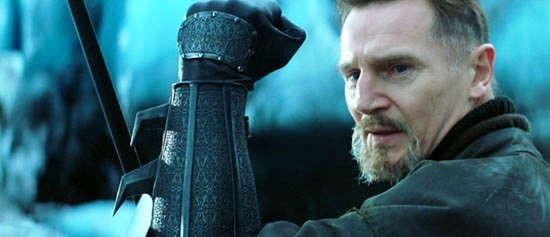 Neeson no puedo estar en Arrow por agenda