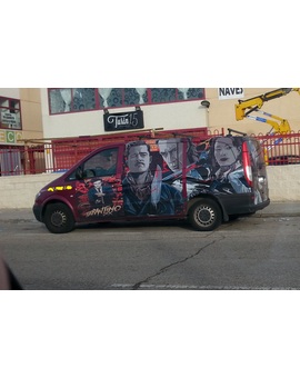 El dueño de esta furgoneta ama a Tarantino 2/4