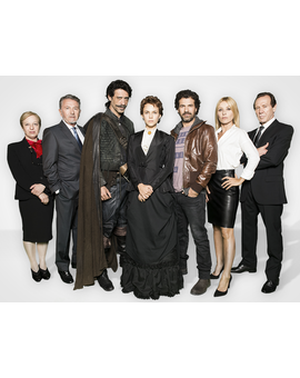 El ministerio del tiempo: ¿posiblemente el mejor estreno de una serie española en lo que va de año?. Yo desde luego la voy a seguir