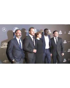 ¿Os perdisteis la Premiere de #JurassicWorld de ayer de París?, ¡¡¡Pues aquí la tenéis para poderla ver junto a las primeras criticas de los asistentes!!!