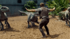 Cuidadores-de-zoologicos-recrean-escena-de-jurassic-world-con-prattkeeping-c_s