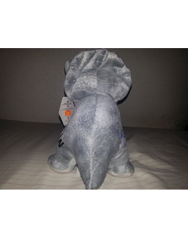 Peluche Triceratops Jurassic World 4/4 (Gracias a Albertronik por el aviso)